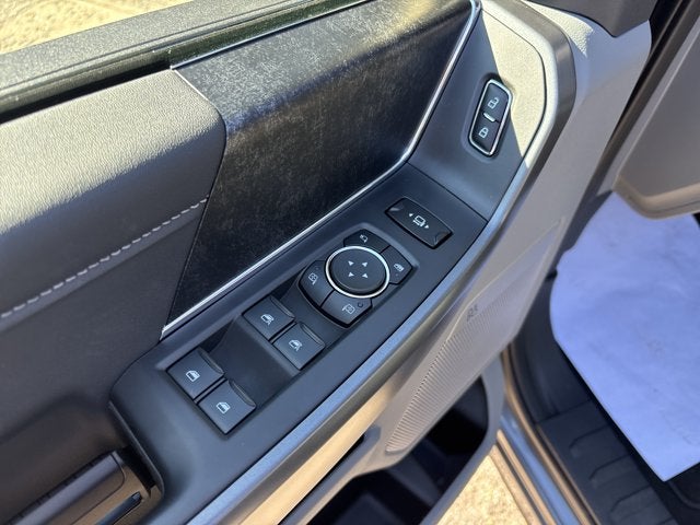 2027 Ford Super Duty F-350 DRW