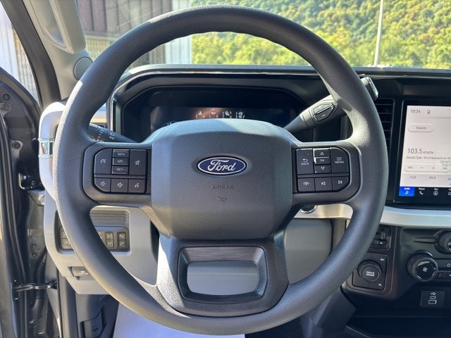 2027 Ford Super Duty F-350 DRW