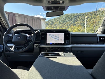 2027 Ford Super Duty F-350 DRW