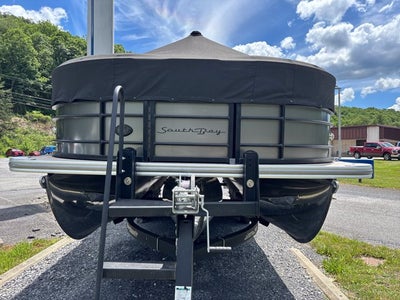 2019 SOUTH BAY TRITOON 224SB2 Base