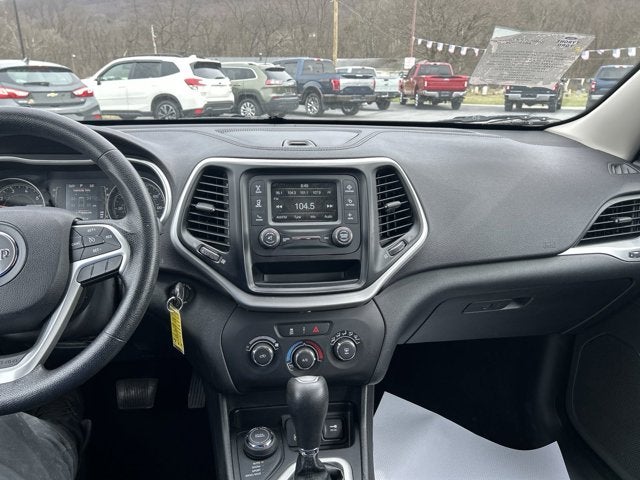 2014 Jeep Cherokee Sport