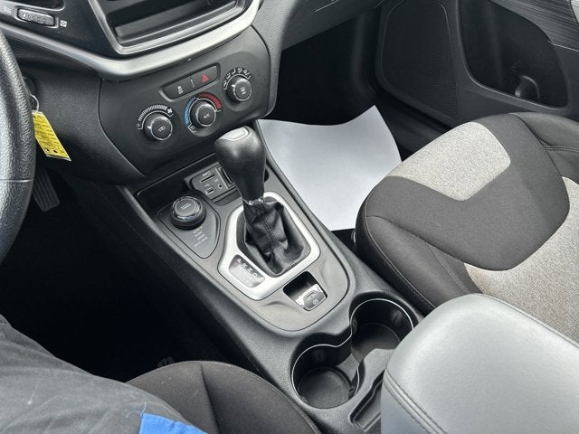 2014 Jeep Cherokee Sport