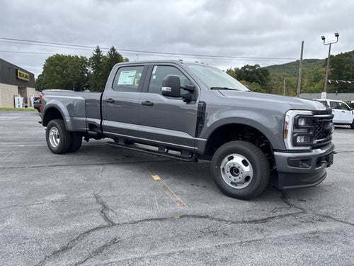 2027 Ford Super Duty F-350 DRW