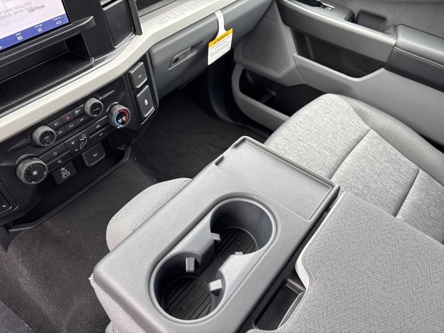 2027 Ford Super Duty F-350 DRW