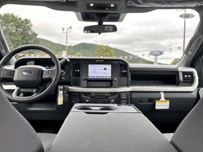 2027 Ford Super Duty F-350 DRW