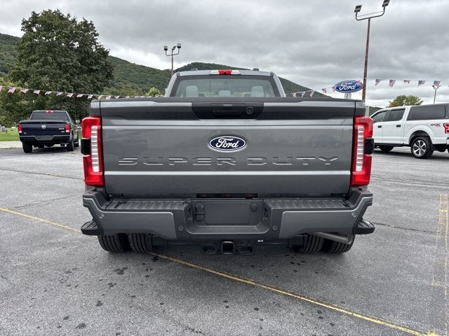 2027 Ford Super Duty F-350 DRW