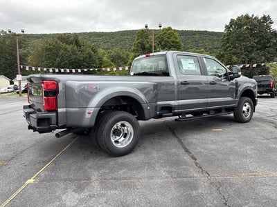 2027 Ford Super Duty F-350 DRW