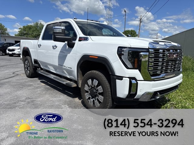 2025 GMC Sierra 4WD Crew Cab Standard Box Denali's photo