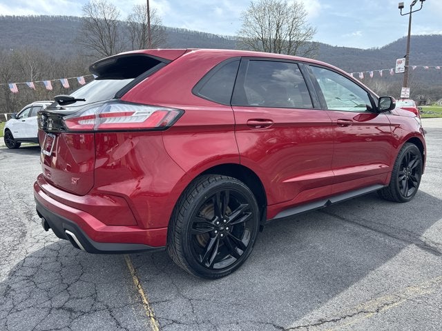 2020 Ford Edge ST