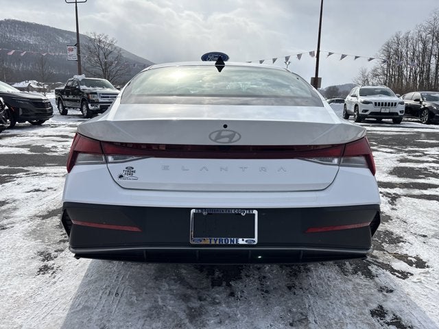 2024 Hyundai Elantra SEL